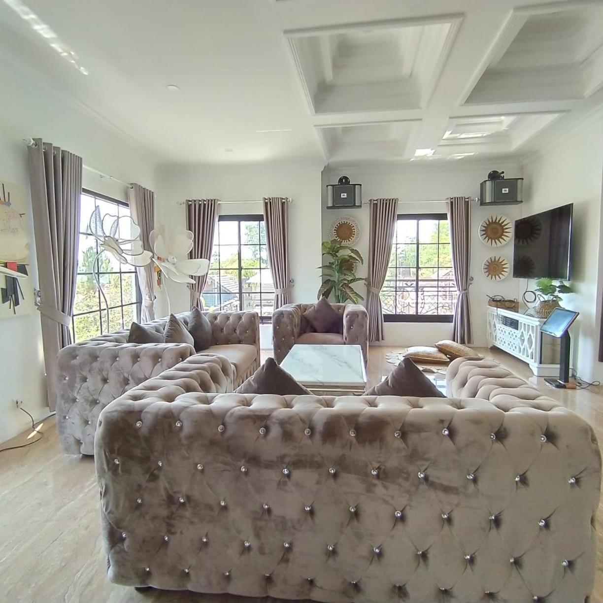 Villa Kota Bunga Malini 7 Cinengangirang Екстериор снимка