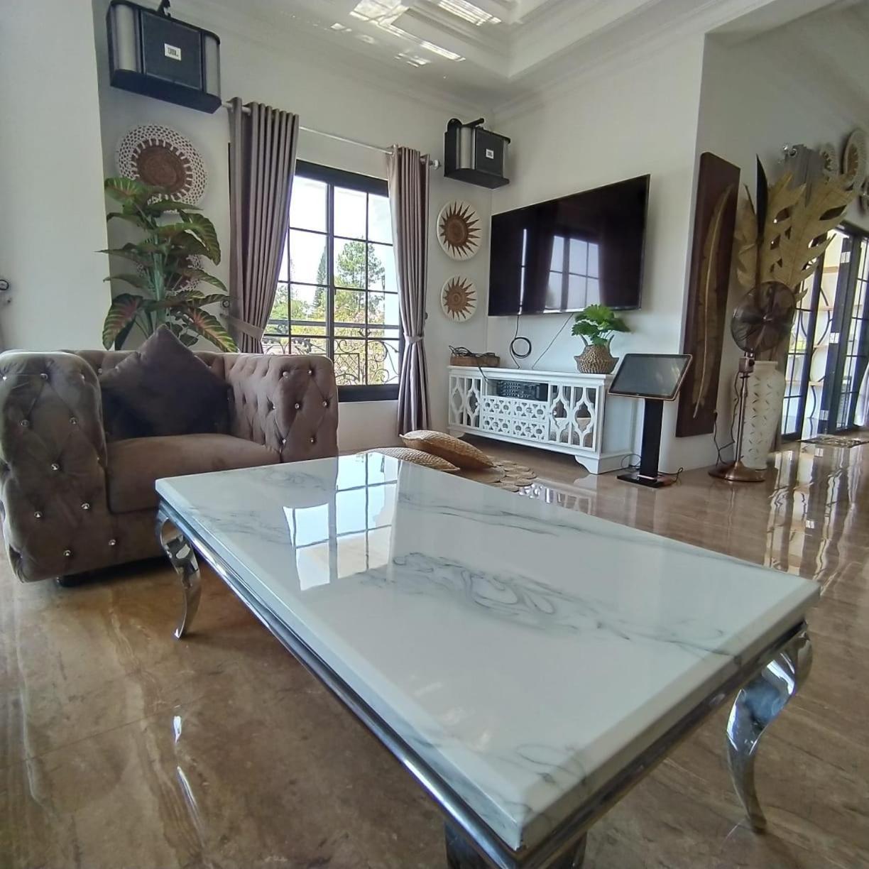 Villa Kota Bunga Malini 7 Cinengangirang Екстериор снимка