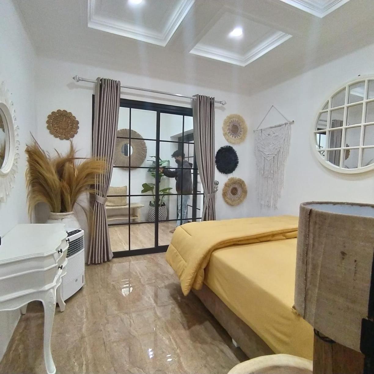 Villa Kota Bunga Malini 7 Cinengangirang Екстериор снимка